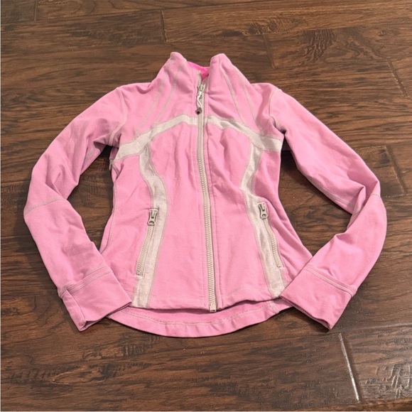 Lululemon Define Jacket - Picture 2 of 6